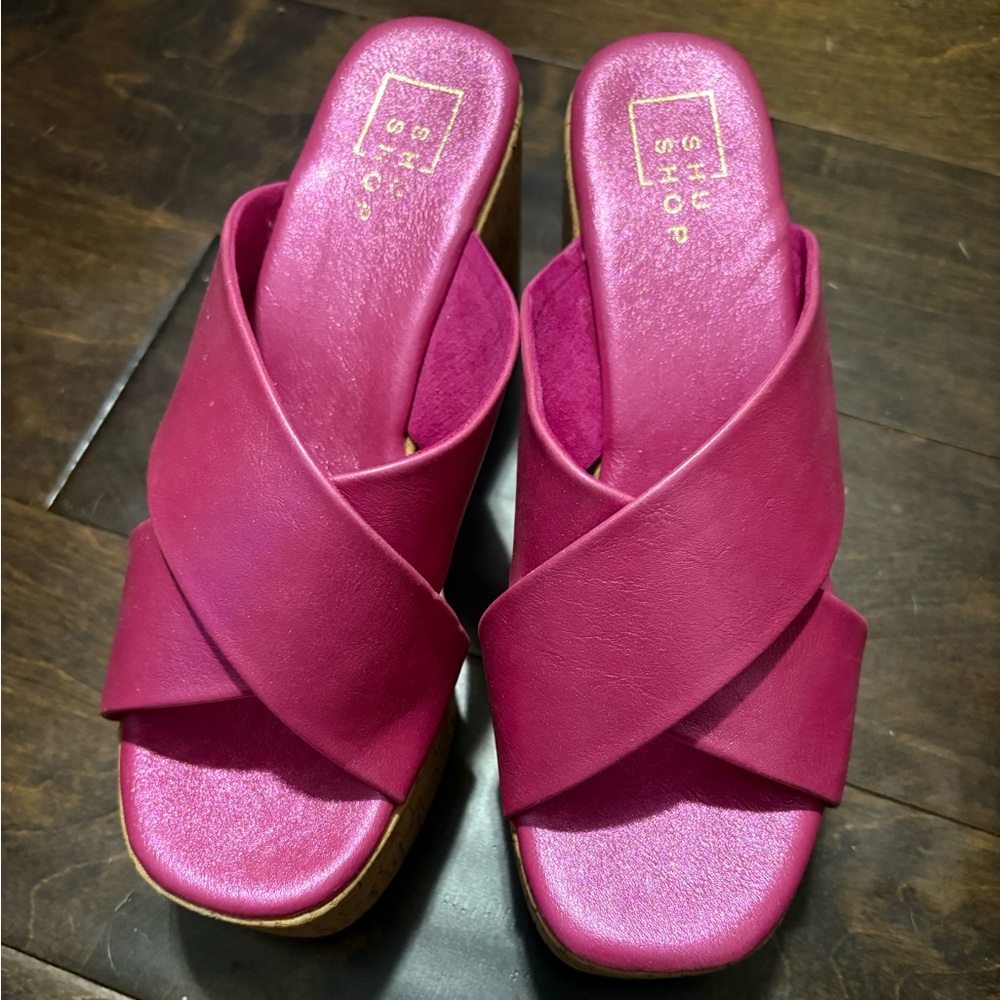 ShuShop Women's Fuchsia Crossband Platform Sandals